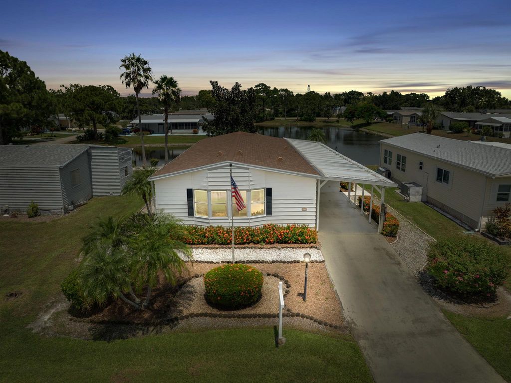8228 Cinnamon Lane, Port St Lucie, FL 34952
