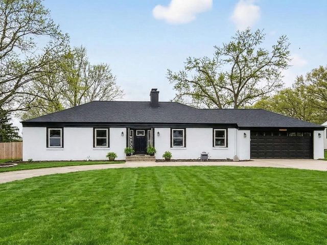 26842 Pleasant Place, Elkhart, IN 46514