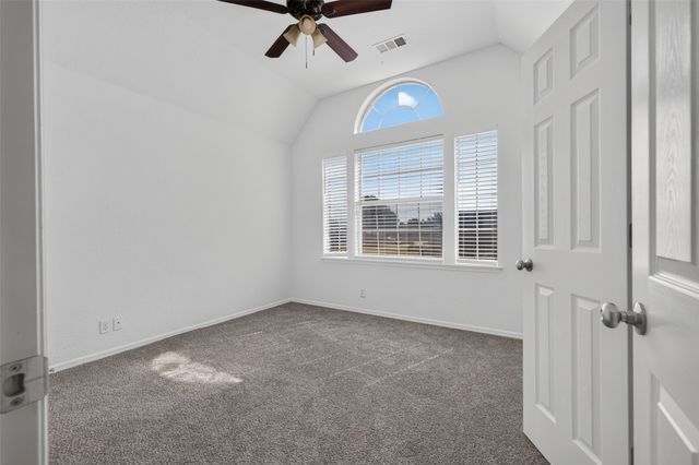 8914 N 134th East Avenue, Owasso, OK 74055
