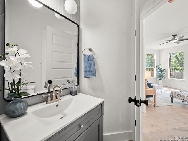 3210 Britt Ln, San Antonio, TX 78247