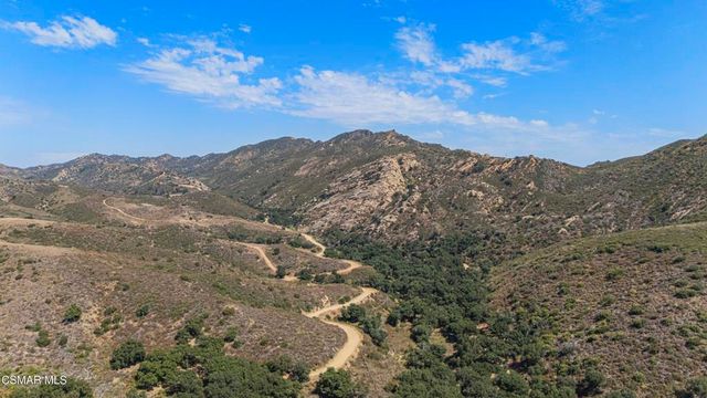 3506 Sweet Clover Street, Thousand Oaks, CA 91362