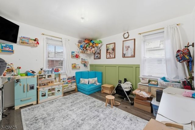721 E Curtis St, Linden City, NJ 07036