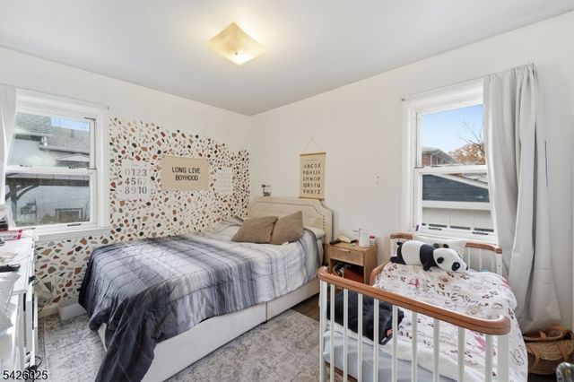 721 E Curtis St, Linden City, NJ 07036