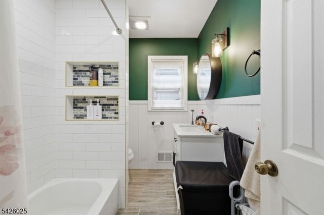 721 E Curtis St, Linden City, NJ 07036