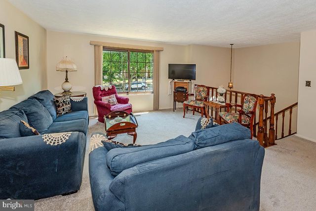 7880 MANSION HOUSE XING, Pasadena, MD 21122
