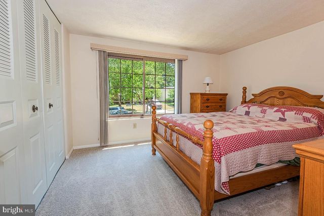 7880 MANSION HOUSE XING, Pasadena, MD 21122