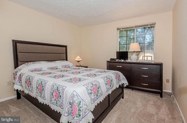 7880 MANSION HOUSE XING, Pasadena, MD 21122