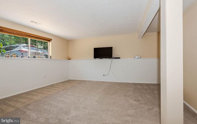 7880 MANSION HOUSE XING, Pasadena, MD 21122