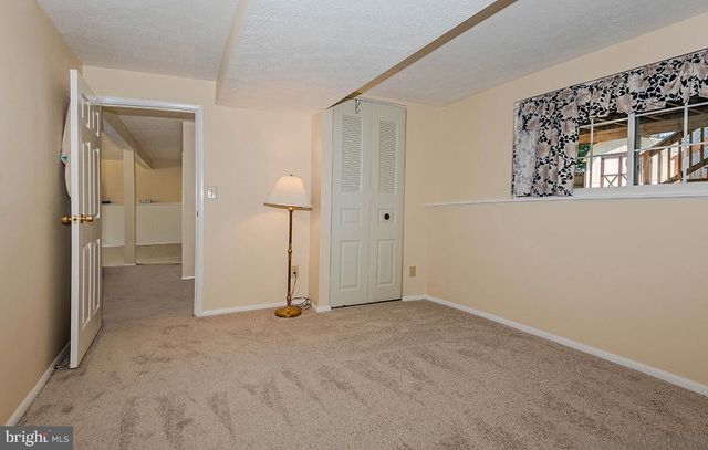 7880 MANSION HOUSE XING, Pasadena, MD 21122