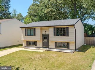 7880 MANSION HOUSE XING, Pasadena, MD 21122