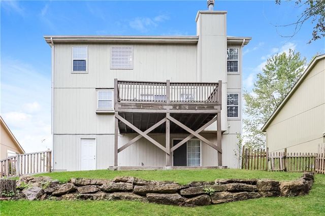 1495 Yankee Drive, Blue Springs, MO 64015