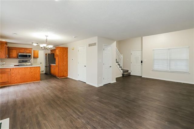 1495 Yankee Drive, Blue Springs, MO 64015