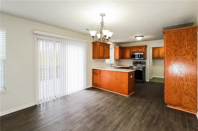 1495 Yankee Drive, Blue Springs, MO 64015