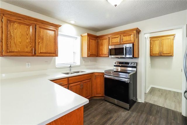 1495 Yankee Drive, Blue Springs, MO 64015