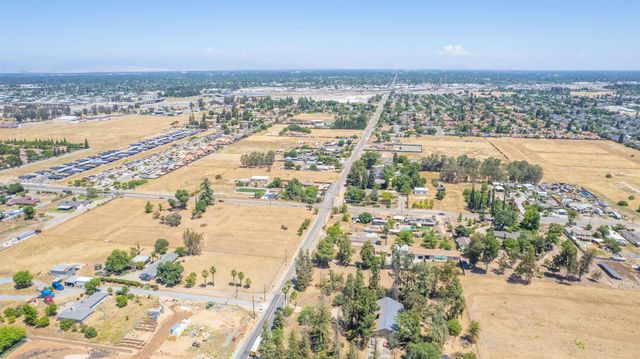 4565 W Dakota Avenue, Fresno, CA 93722