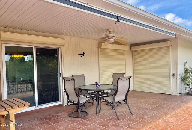 10527 W PRAIRIE HILLS Circle, Sun City, AZ 85351