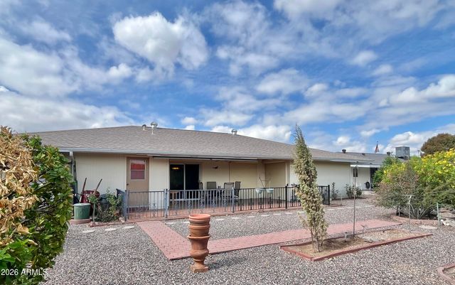 10527 W PRAIRIE HILLS Circle, Sun City, AZ 85351