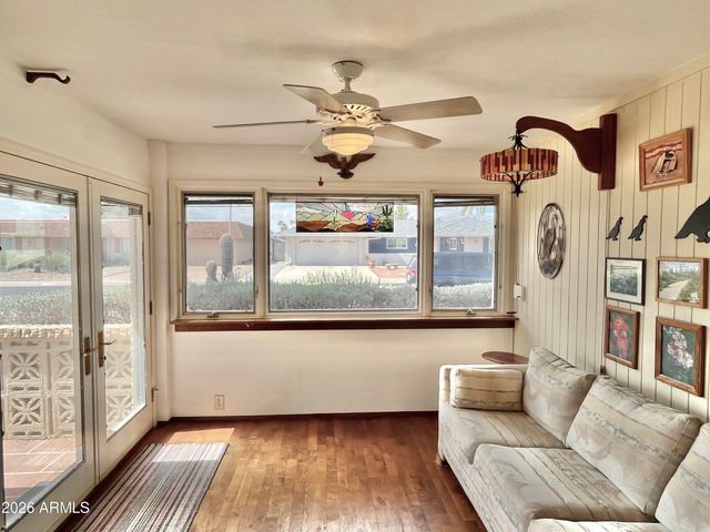 10527 W PRAIRIE HILLS Circle, Sun City, AZ 85351