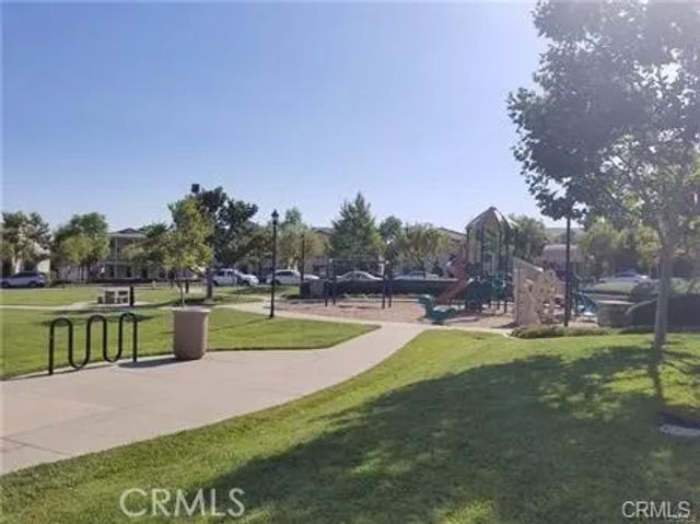 879 Iris Way A, Azusa, CA 91702