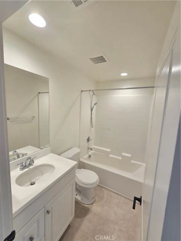 879 Iris Way A, Azusa, CA 91702