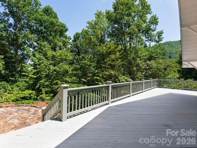1572 Brushy Fork Road, Sylva, NC 28779
