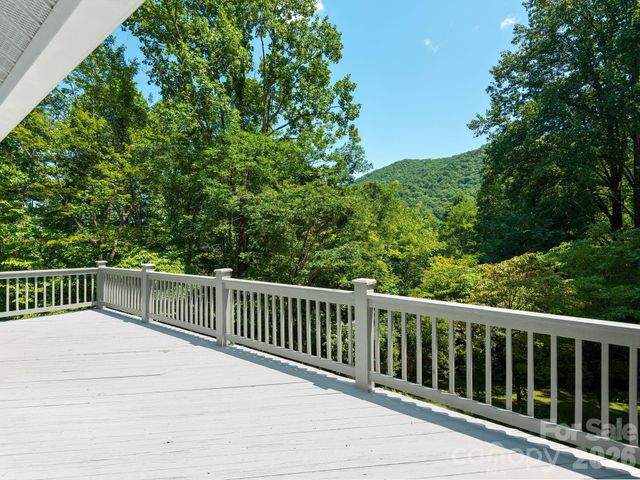 1572 Brushy Fork Road, Sylva, NC 28779