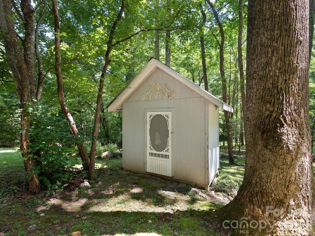 1572 Brushy Fork Road, Sylva, NC 28779