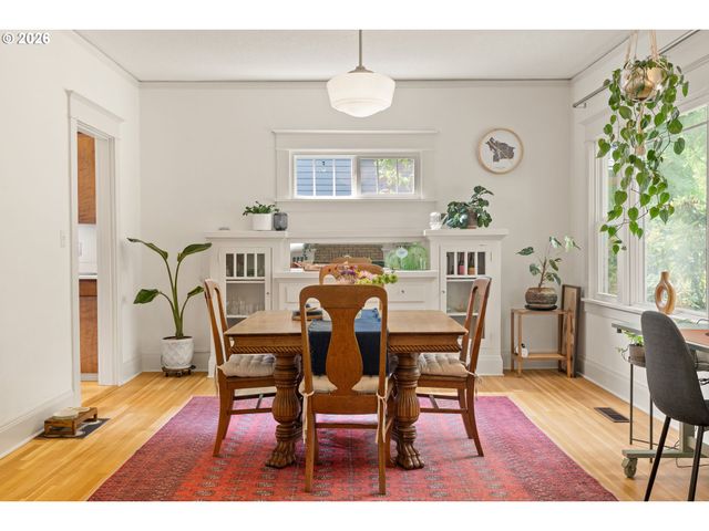 1916 Ne 52ND Ave, Portland, OR 97213