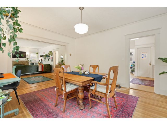 1916 Ne 52ND Ave, Portland, OR 97213