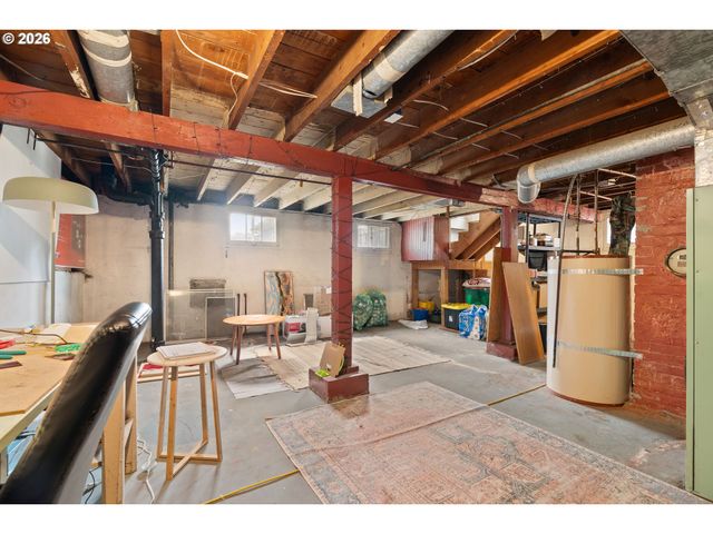 1916 Ne 52ND Ave, Portland, OR 97213