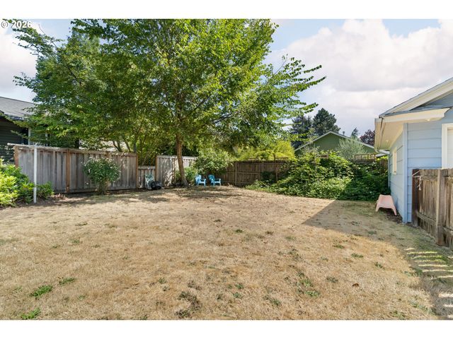 1916 Ne 52ND Ave, Portland, OR 97213