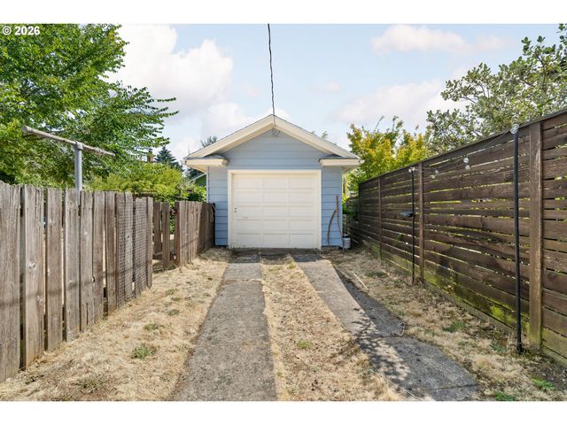 1916 Ne 52ND Ave, Portland, OR 97213