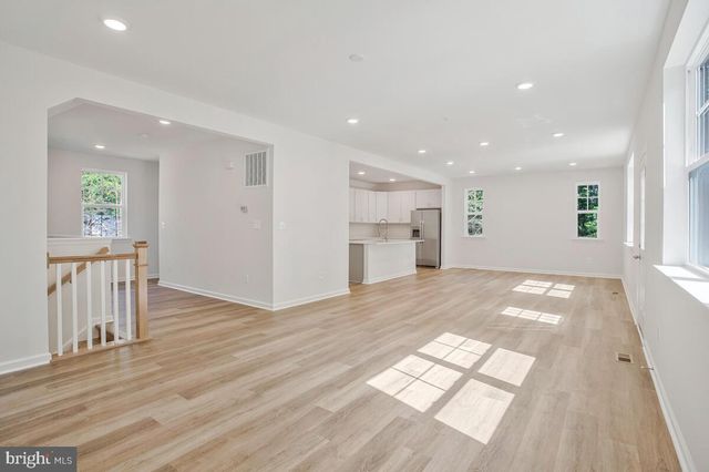 1235 SPRUCE AVE, Shady Side, MD 20764