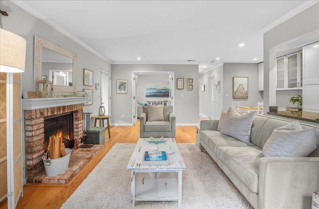 1400 Dolphin Drive, Aptos, CA 95003