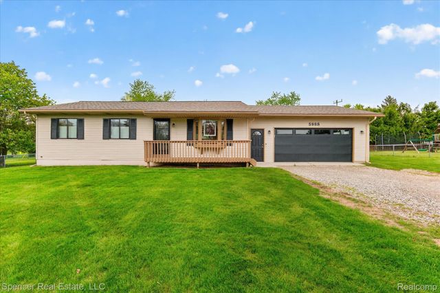 5988 Waldon Road, Independence Charter Township, MI 48346