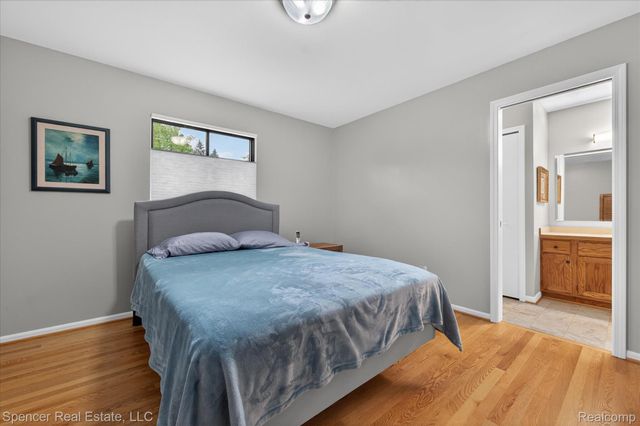 5988 Waldon Road, Independence Charter Township, MI 48346