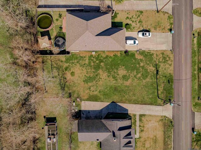 810 Bohne Rd, Port Allen, LA 70767