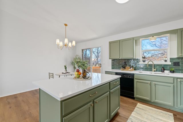 1609 N Prairie Run Cir, Mulvane, KS 67110