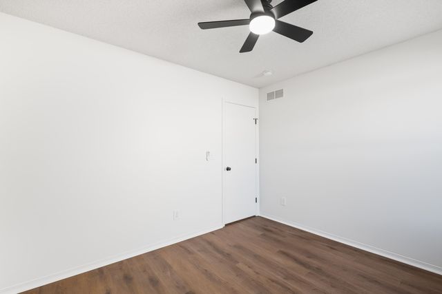 1609 N Prairie Run Cir, Mulvane, KS 67110