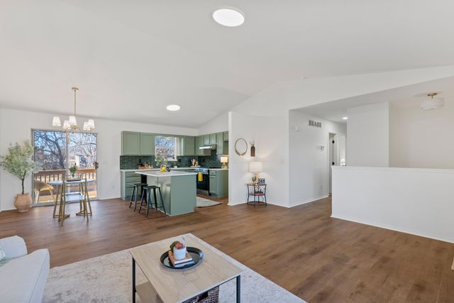 1609 N Prairie Run Cir, Mulvane, KS 67110