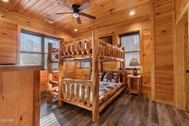 2804 Murray Ridge Road, Sevierville, TN 37876