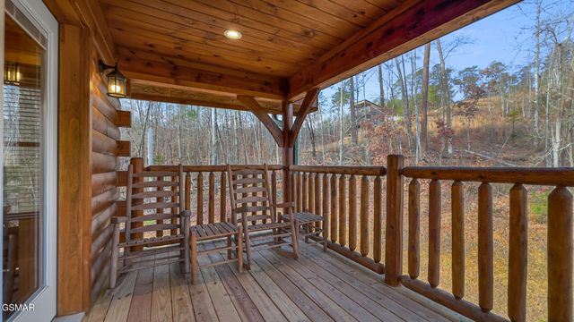 2804 Murray Ridge Road, Sevierville, TN 37876