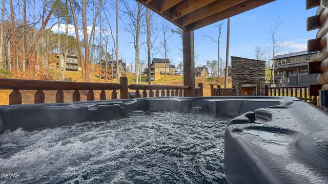 2804 Murray Ridge Road, Sevierville, TN 37876