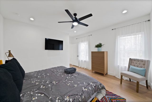 1614 Caldwell Avenue, Dallas, TX 75223