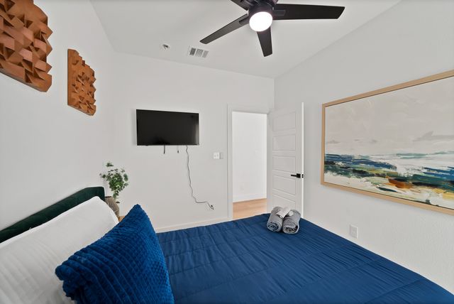 1614 Caldwell Avenue, Dallas, TX 75223