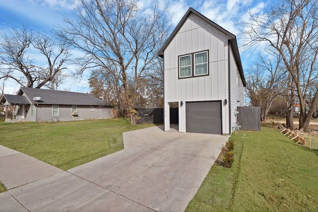 1614 Caldwell Avenue, Dallas, TX 75223