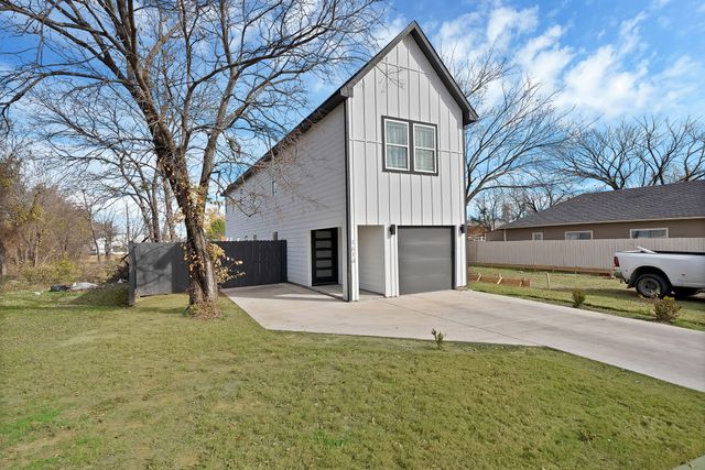 1614 Caldwell Avenue, Dallas, TX 75223