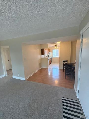 1812 Gascony Parc Drive 1812, Lake St Louis, MO 63367