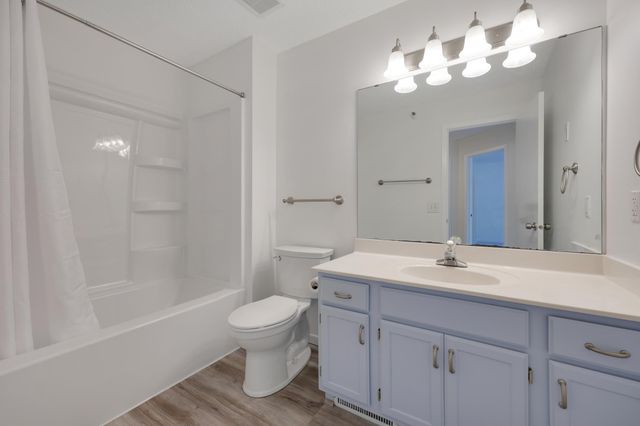 18088 Settlers Way, Eden Prairie, MN 55347