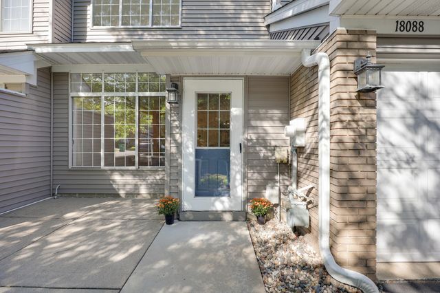 18088 Settlers Way, Eden Prairie, MN 55347